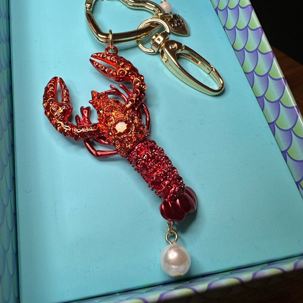 Betsey Johnson Red Lobster Bag Charm/Key Chain 🦞 - Picture 10 of 12